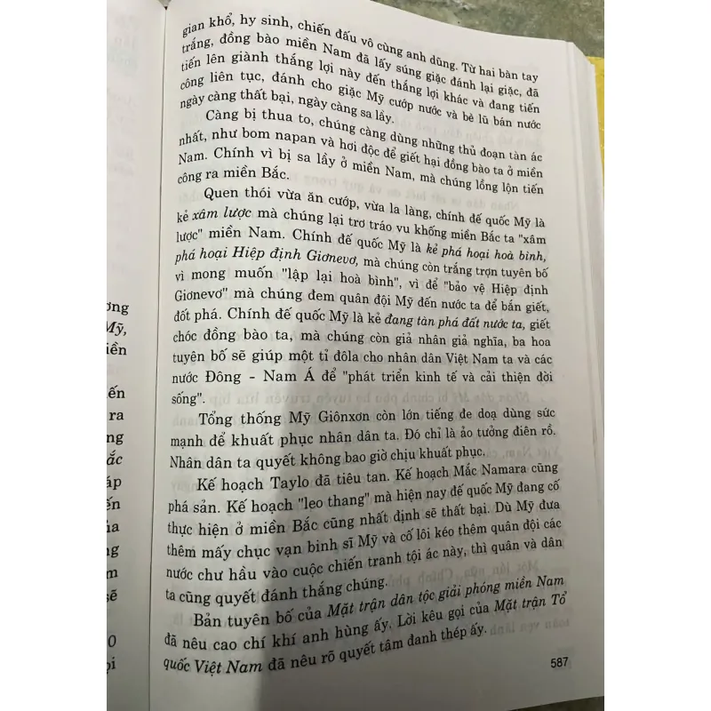 SÁCH CHỦ TỊCH HỒ CHÍ MINH VỚI MIỀN NAM RUỘT THỊT 700739