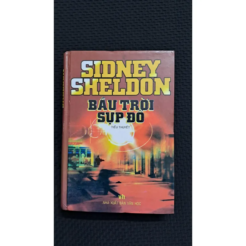 Bầu trời sụp đổ - Sidney Sheldon (bìa cứng) 1027163