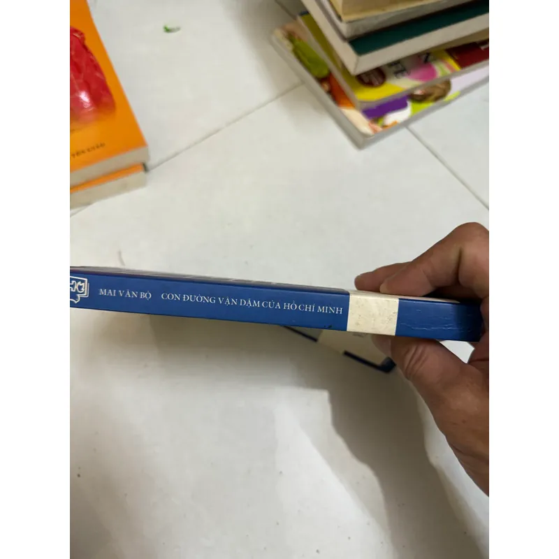 Con đường vạn dặm của hồ chí minh  593304