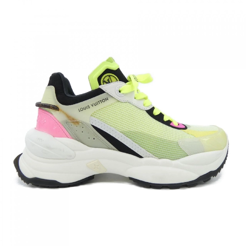 Giày sneaker dòng Run 55 của Louis Vuitton 656086