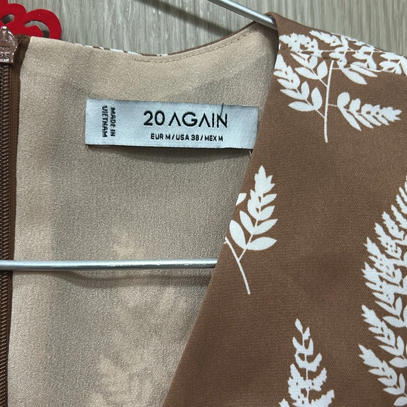 Váy hoạ tiết .nem 2.sz SM còn mới  477855