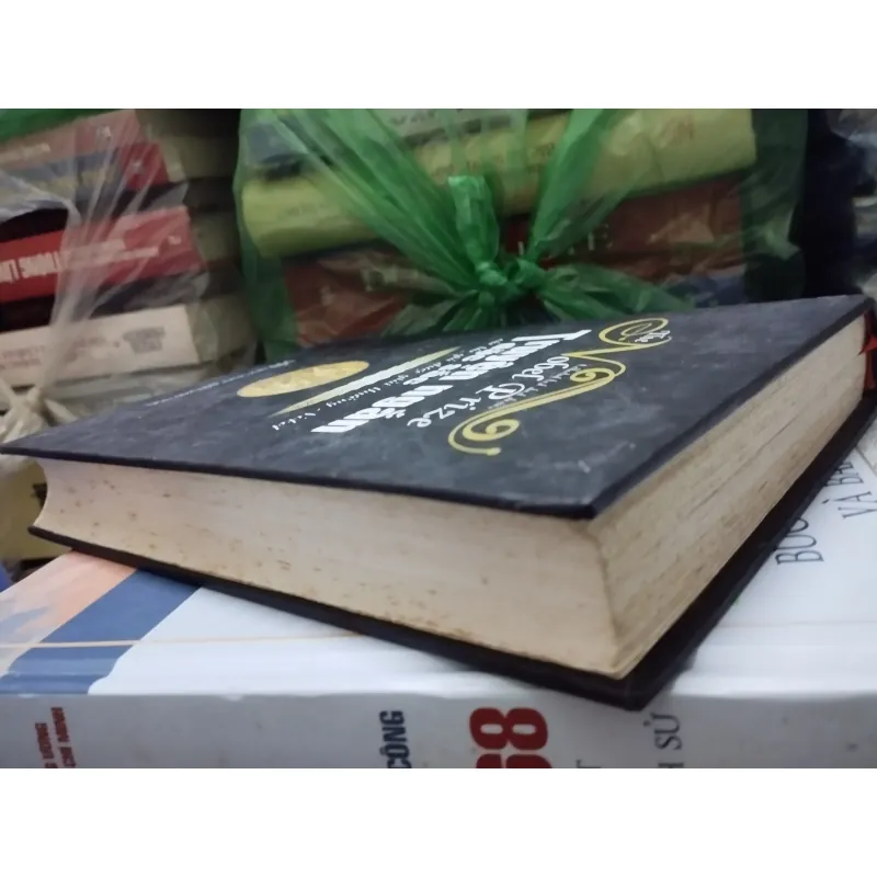 Truyện ngắn đặc sắc các tác giả được giải thưởng Nobel 777183