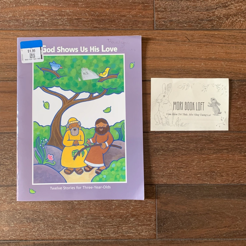 Sách tranh tiếng anh God Shows Us His Love: Twelve Stories for Three-Year-Olds, Used 478713