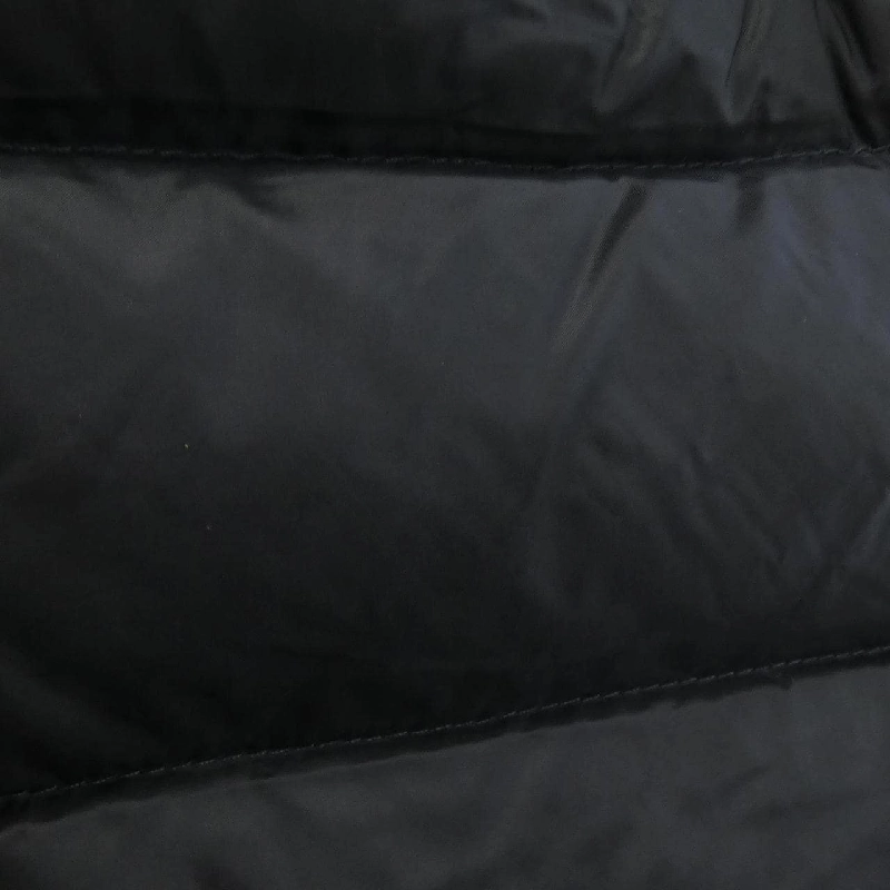 Áo khoác lông vũ MONCLER 641503