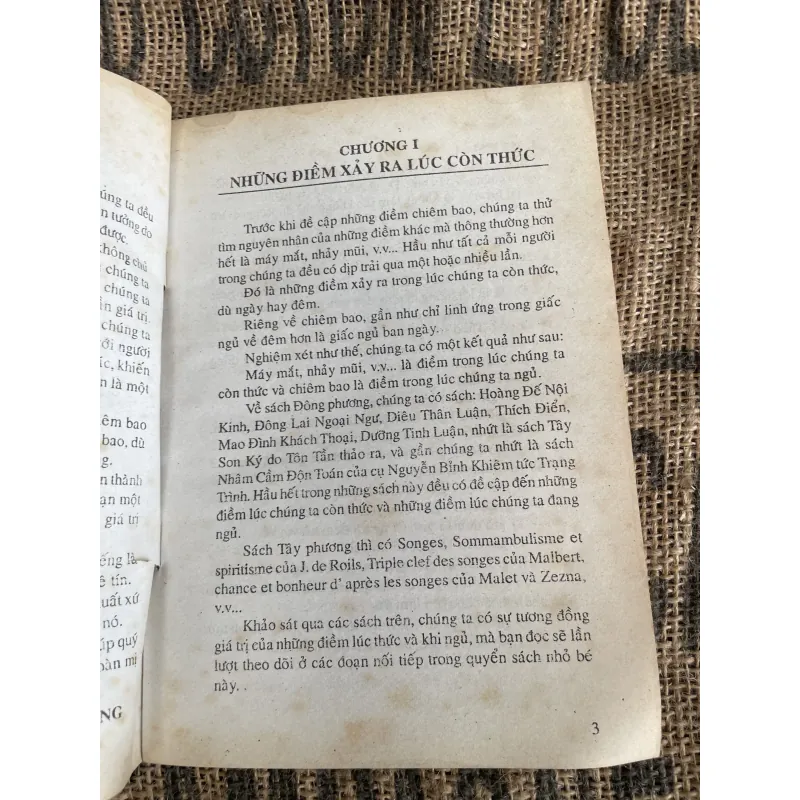 Nắng và bí ẩn của những điểm chiêm bao 1017676