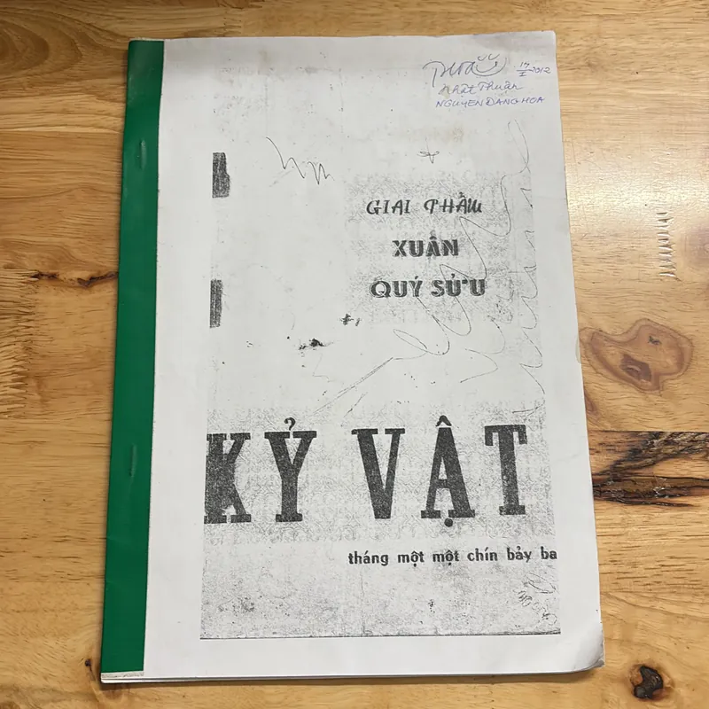 II Sách Photo: Kỷ Vật Tháng Một Một Chín Bảy Ba _ Giai Phẩm Xuân Quý Sửu 704004