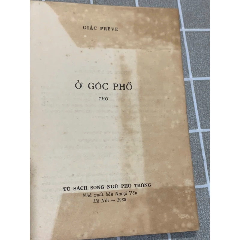 Ở góc phố -song ngữ - Jack Preve 545389