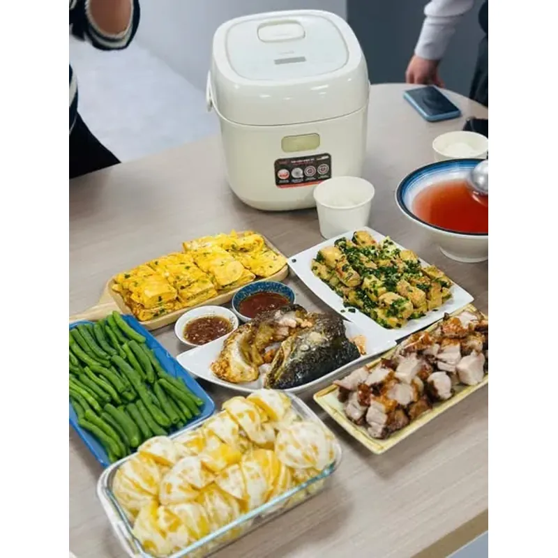 Nồi cơm điện lòng gốm cao cấp UNIE URC818P, Có chế độ cơm cháy độc đáo 799231