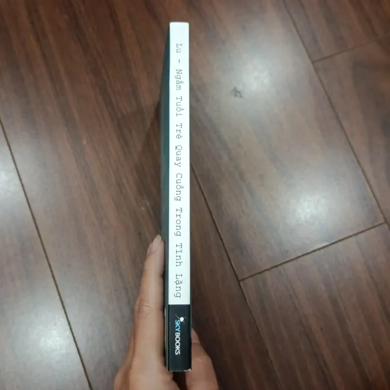 Ngắm tuổi trẻ quay cuồng trong tĩnh lặng 932299