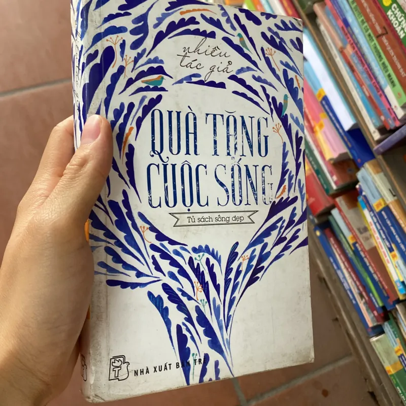 Sách Quà tặng cuộc sống - Nhiều tác giả - NXB Trẻ 309656