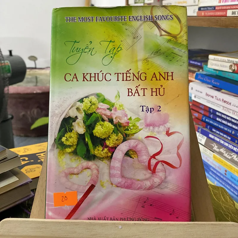 Sách tuyển tập ca khúc tiếng Anh bất hủ tập hai  674005