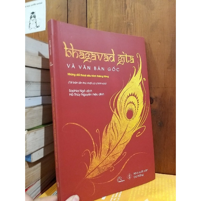 Bhagavad Gita và văn bản gốc - Sophia Ngô dịch 799642