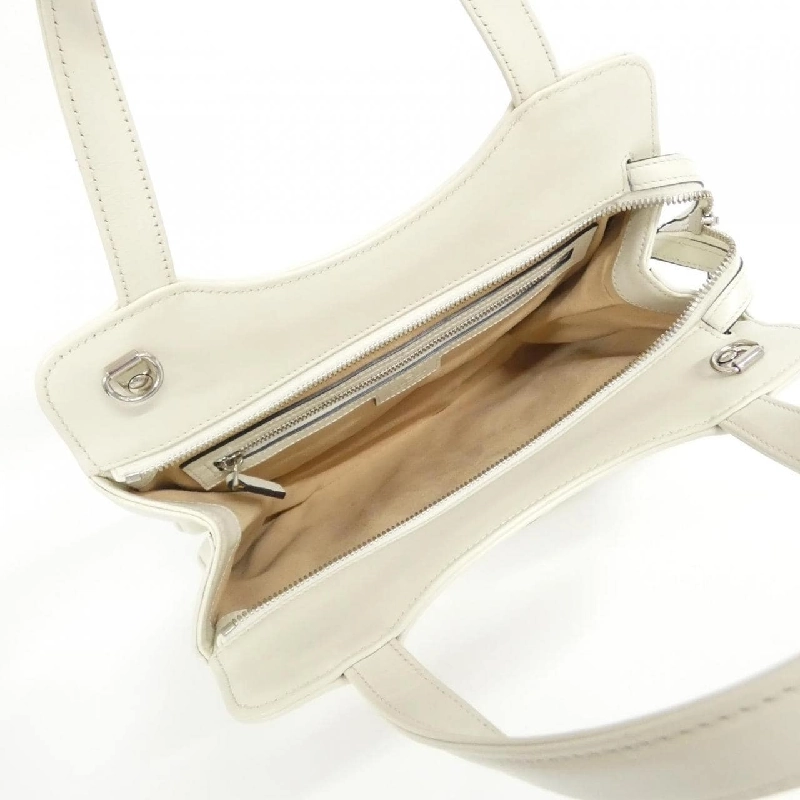 Túi xách PETITE GG 745918 AACAW của Gucci 616737