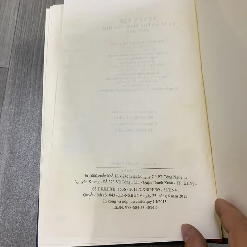 Tuyển tập lý luận phê bình văn học 1945 2015. 10a4 1026379