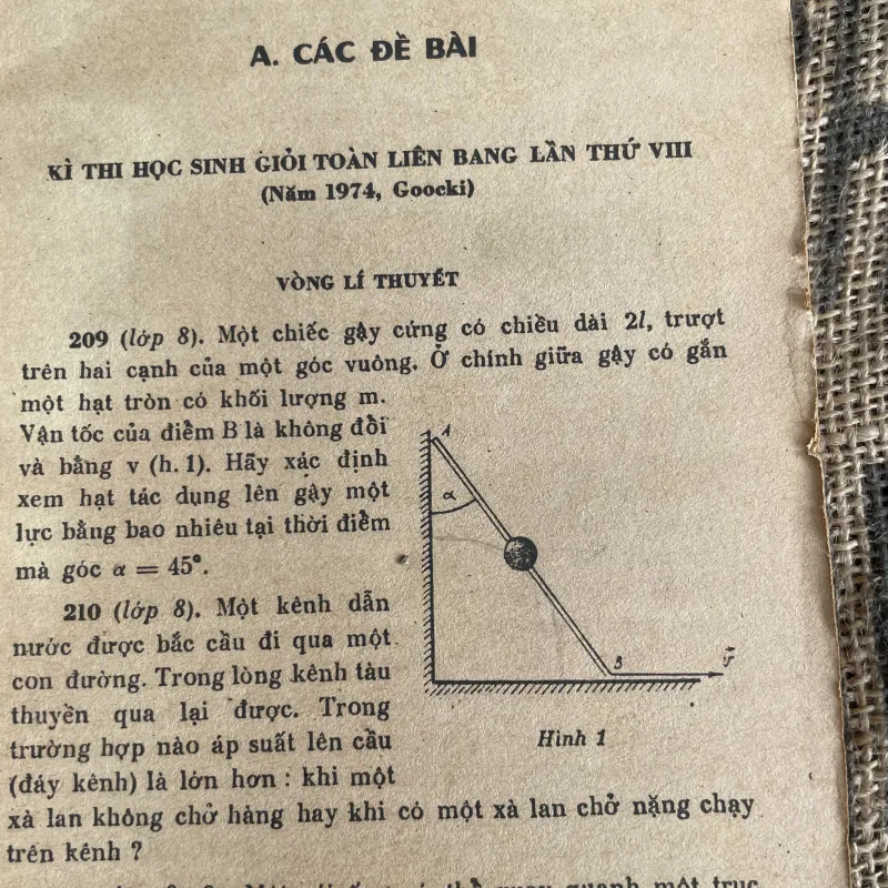 Các bài thi giỏi vật toàn Liên Xô  1013347