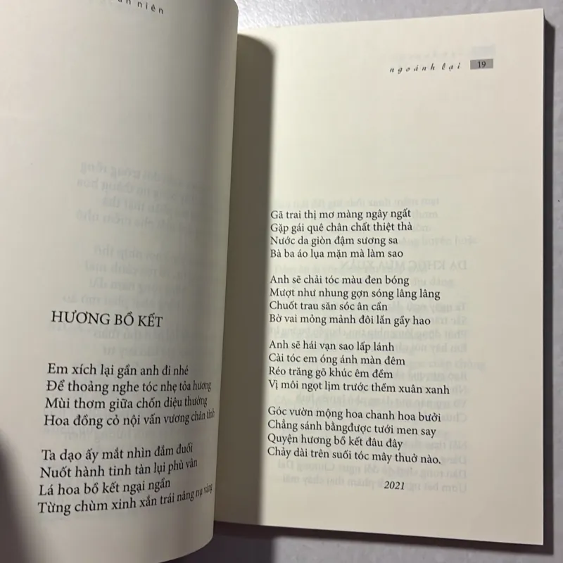 Ngoảnh lại - Lưu Văn Niên 757202