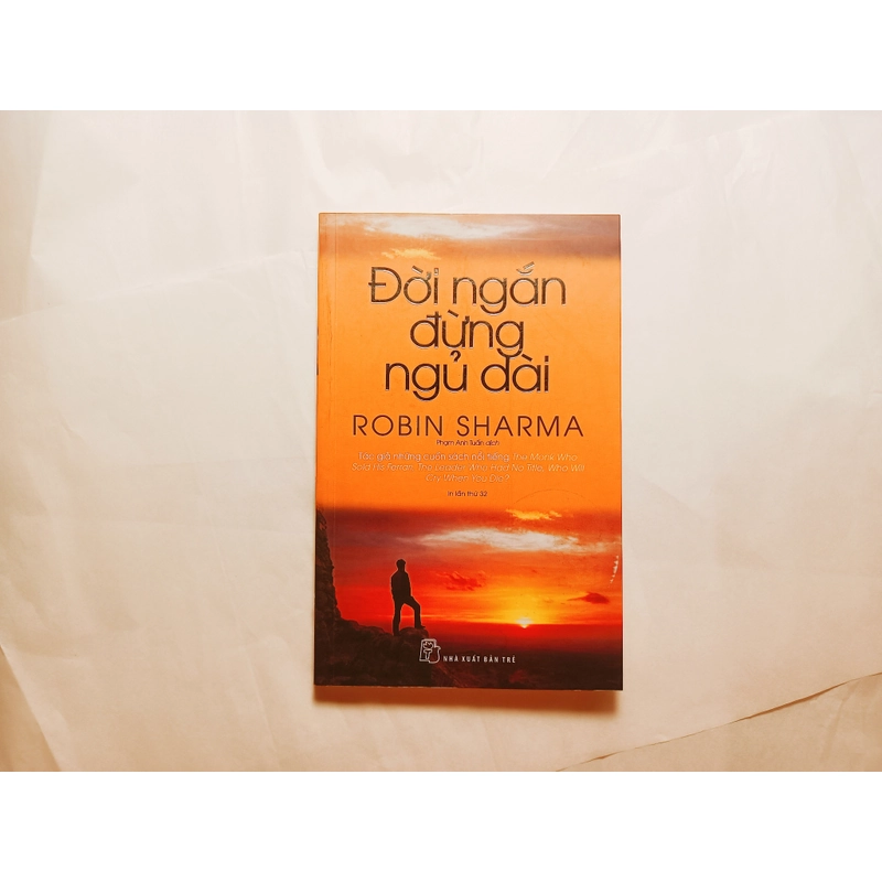 Đời Ngắn Đừng Ngủ Dài - Robin Sharma

 526199