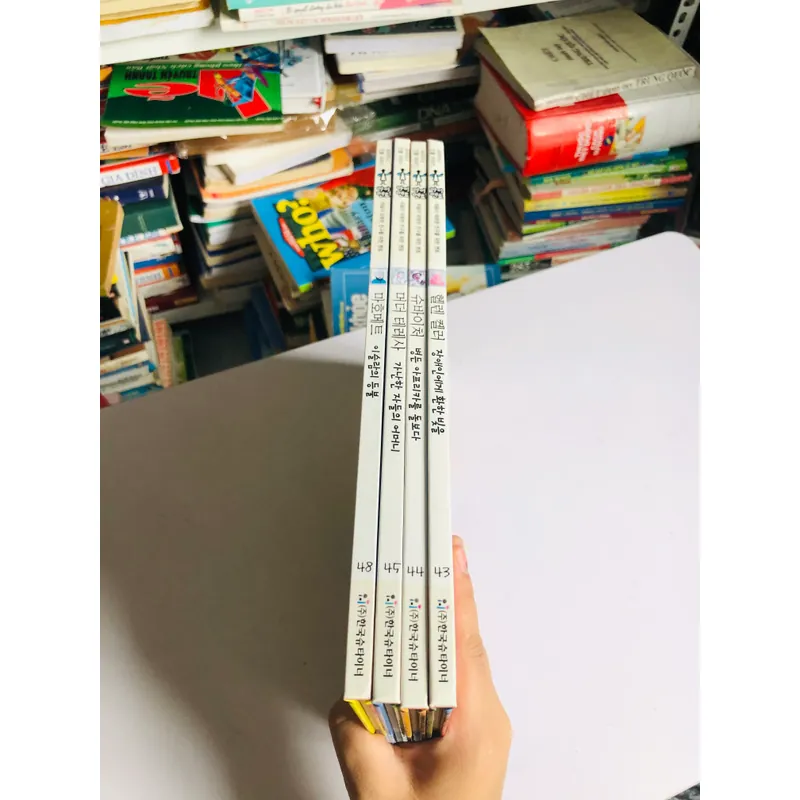 10. 📚 4 CUỐN SÁCH TRUYỆN TRANH TIẾNG HÀN QUỐC CHO TRẺ EM 557373