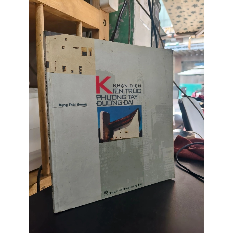 Nhận diện kiến trúc phương Tây đương đại - Đặng Thái Hoàng 752083
