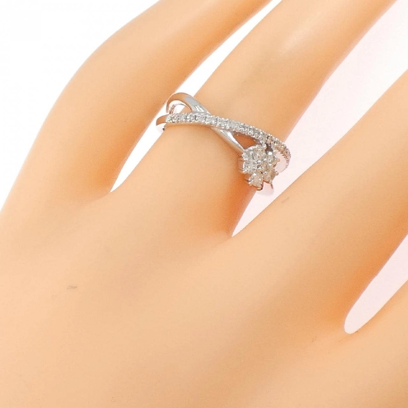 Nhẫn kim cương hoa K18WG 0.27CT - Hàng hiệu Authentic 851280