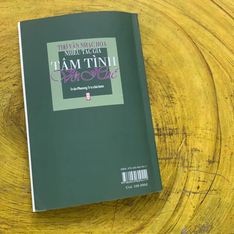 TÂM TÌNH VỚI HUẾ- Trần Phương Trà chủ biên  785163
