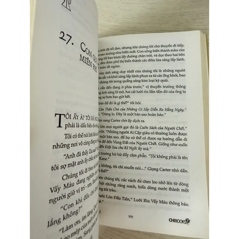 Biên Niên Sử Nhà Kane 1 - Kim Tự Tháp Đỏ 761275