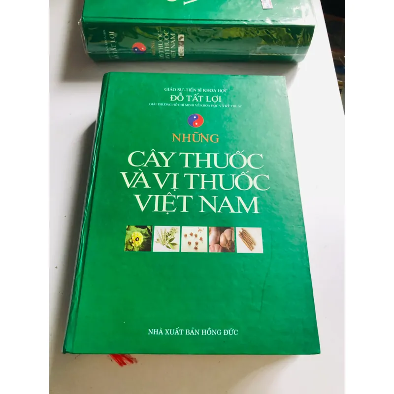 2. 📚 NHỮNG CÂY THUỐC VÀ VỊ THUỐC VIỆT NAM – Đỗ Tất Lợi Bìa cứng, khổ to, 1.272 trang 557999