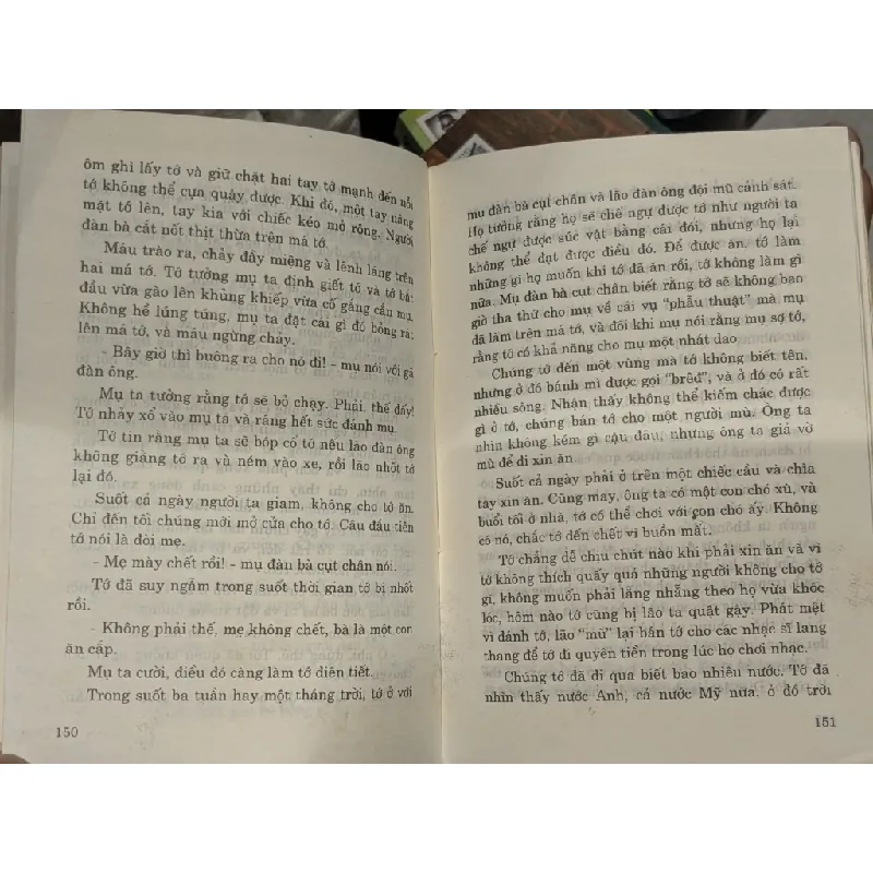 Cuộc đời chìm nổi của Roomanh Canbri - Hecto Malo 612520