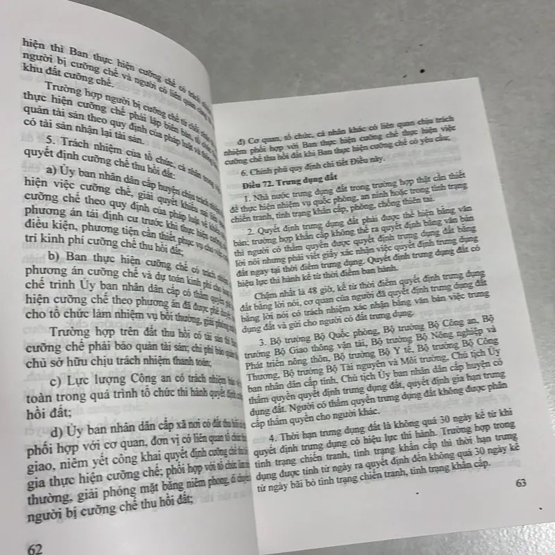 Luật đất đai năm 2013  và văn bản hướng dẫn thi hành 688219