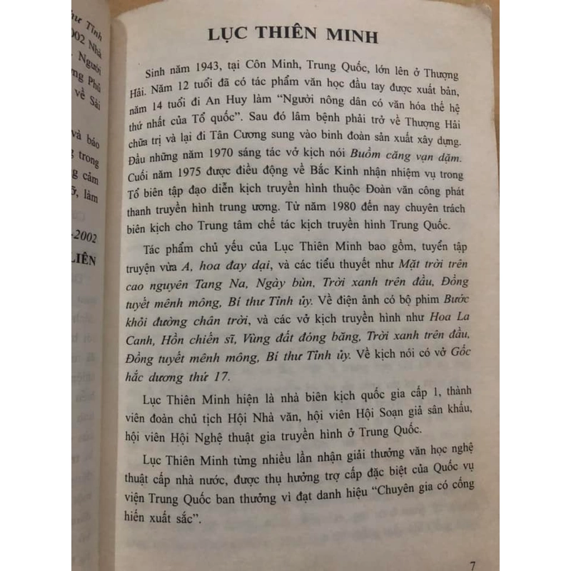 Sách Bí thư tỉnh uỷ - Ký sự tỉnh K - Lục Thiên Minh nguyên tác, Thái Nguyễn Bạch Liên dịch 307165