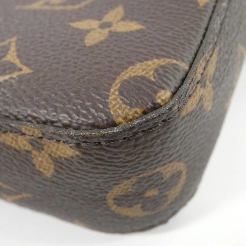 Túi đeo chéo Louis Vuitton Monogram Stripe (LV Squared) Trio Messenger M45965 612578
