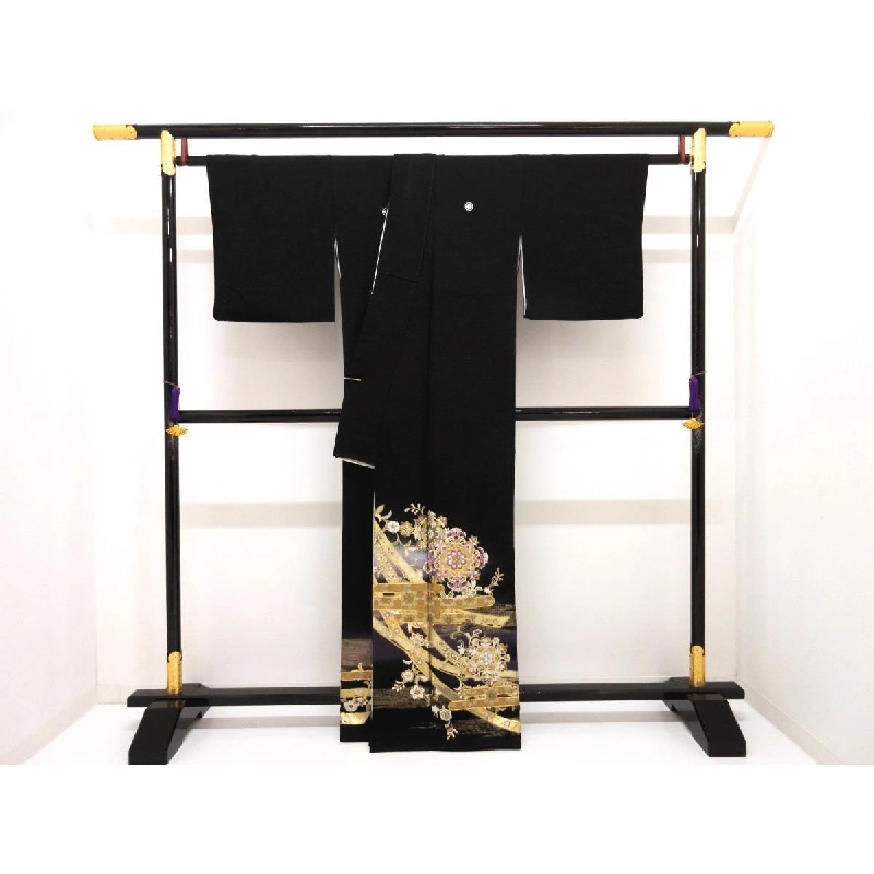 Áo kimono truyền thống với thêu vàng - Hàng hiệu Authentic 883002