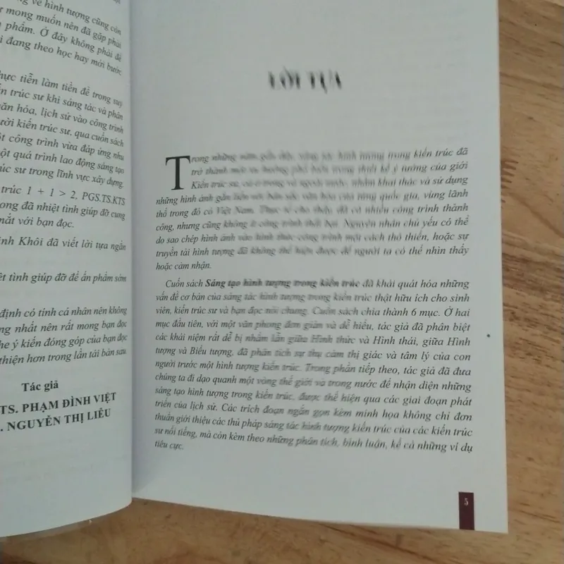 2 cuốn kiến trúc: Sáng tạo hình tượng trong kiến trúc + Phương pháp thể hiện kiến trúc 602597