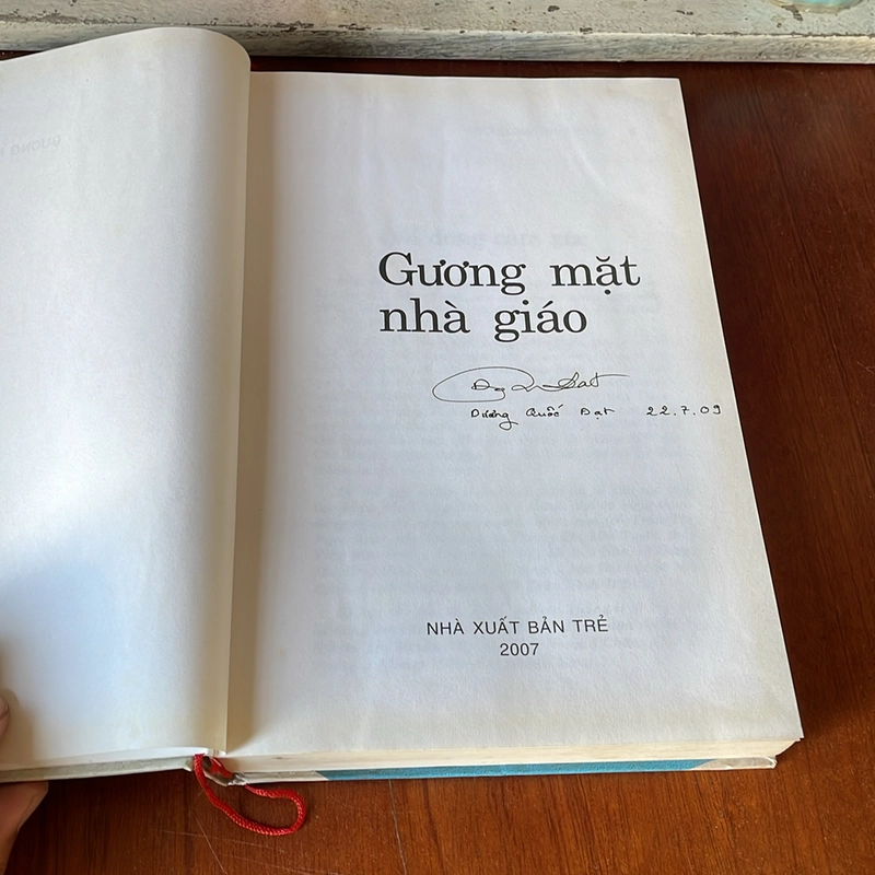 II Sách Bìa Cứng: Gương Mặt Nhà Giáo (Tuyển Chọn) - 2007 527777