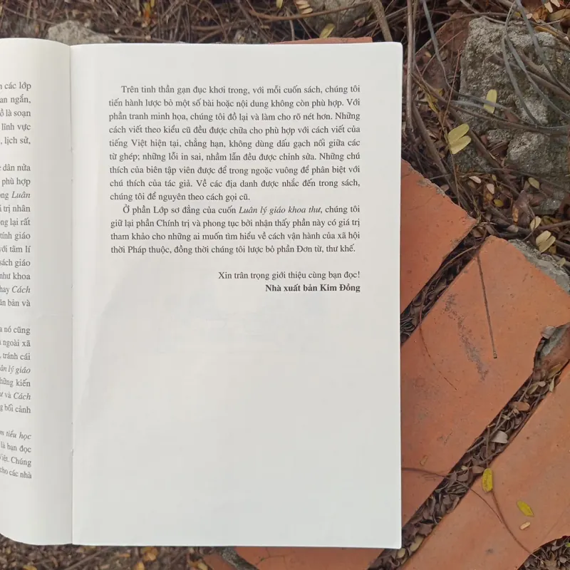 Luân lý giáo khoa thư 1008986