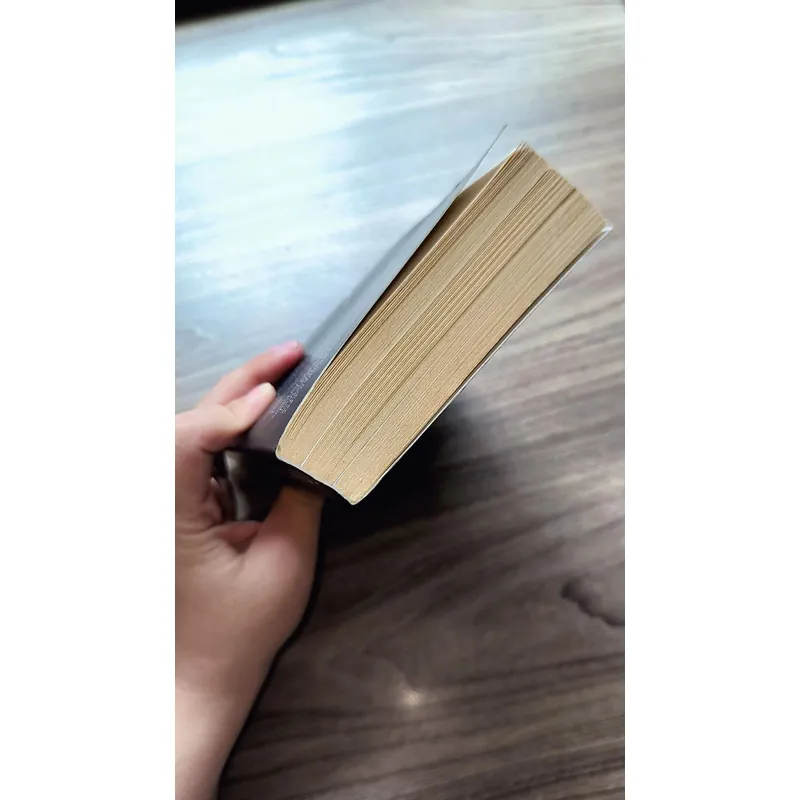 Revenge: Meghan, Harry, and the War Between the Windsors
(Sách cũ) 722974