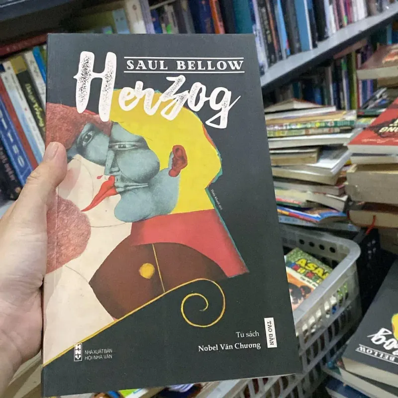 Herzog văn học  1010824