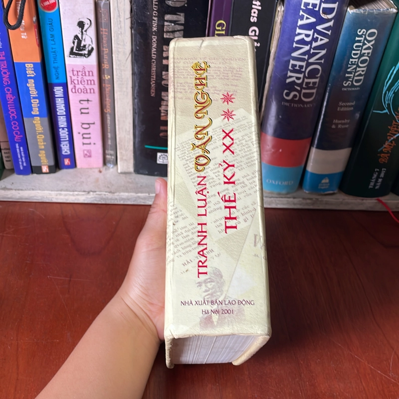 II Sách Bìa Cứng: Tranh Luận Văn Nghệ Thế Kỷ XX (Tập 2) - 2003 545185