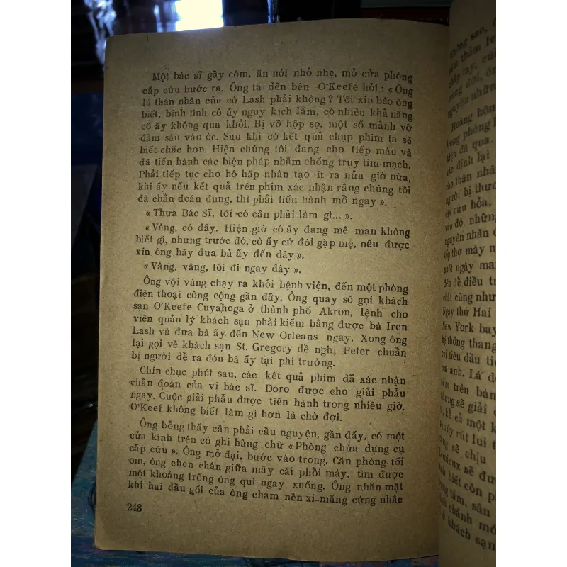 Năm ngày trong khách sạn Saint Gregory - Arthur Hailey  969753