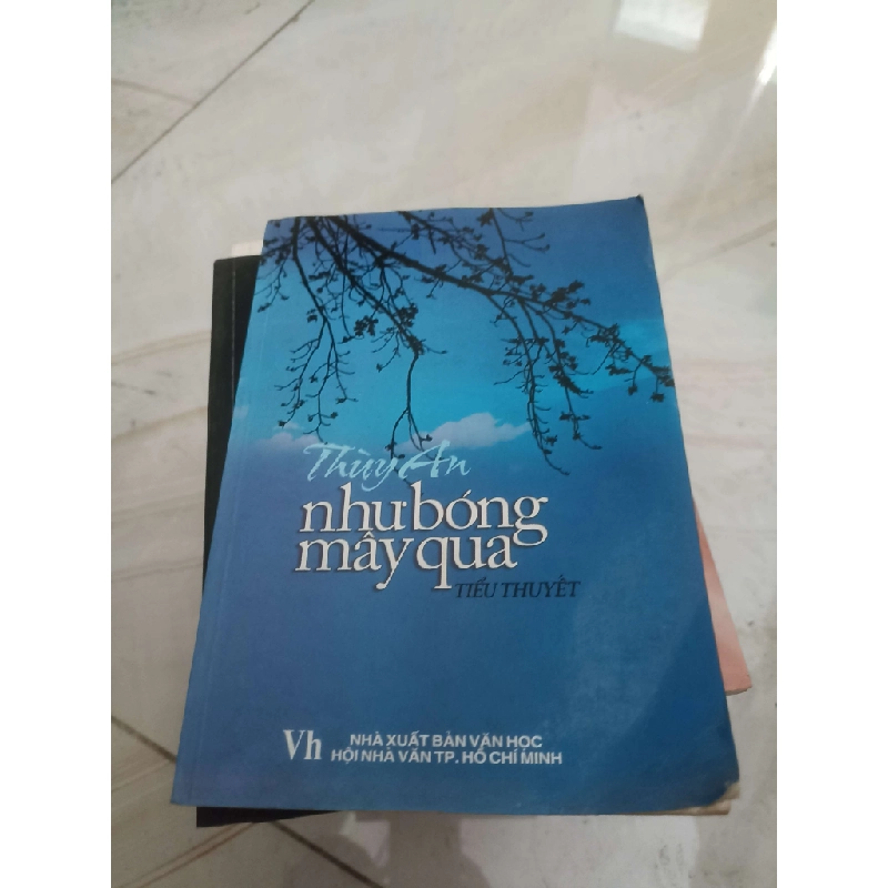 Như bóng mây qua - Thùy An (Văn học Việt Nam) VAVO 1028709