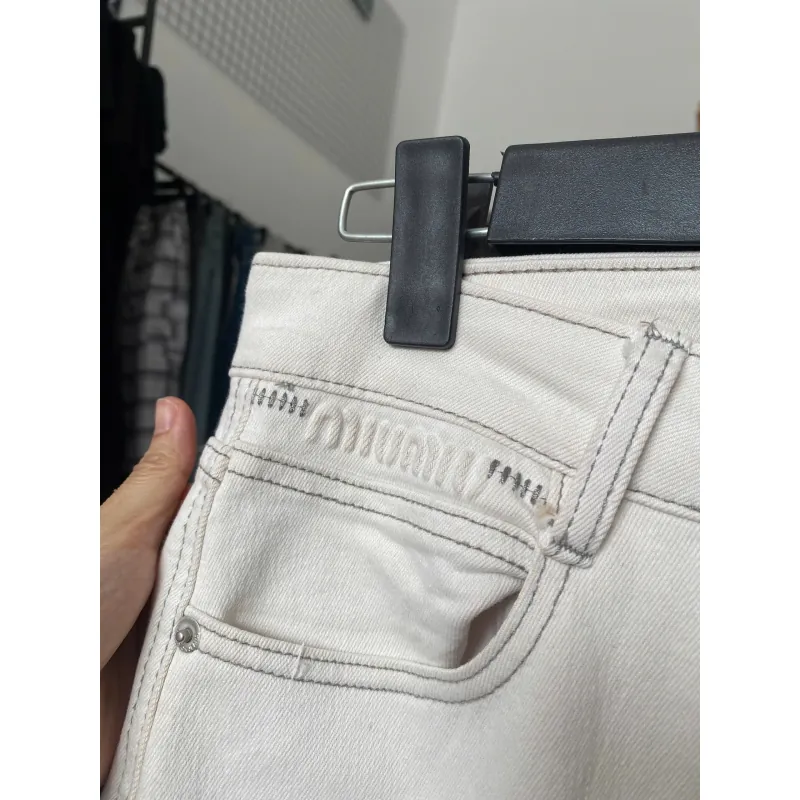 Quần jeans nữ chất mềm sịn màu kem 1001437