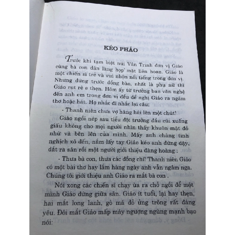 Đồng đội 2004 truyện và ký mới 70% ố bẩn nhẹ Nguyễn Chu Phác HPB0906 SÁCH VĂN HỌC 345956