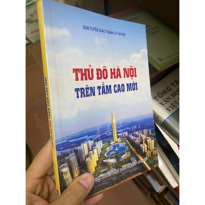 Sách Thủ đô Hà Nội trên tầm cao mới 313730