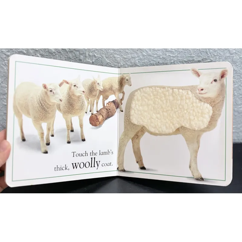 Board book sờ chạm - Touch and Feel: Farm (DK) 995012