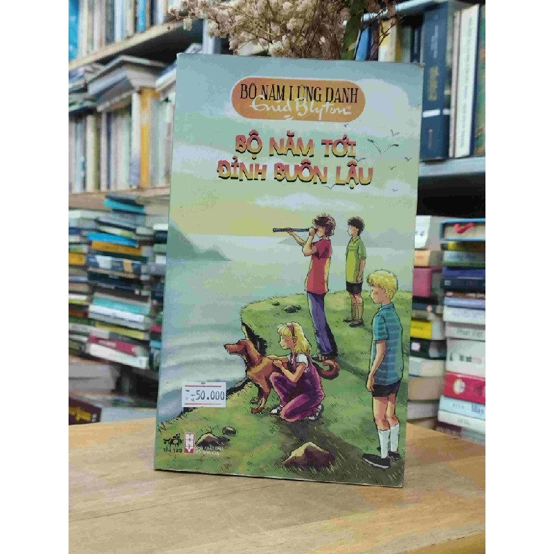 Bộ Năm Tới Đỉnh Buôn Lậu - Enid Blyton 127590