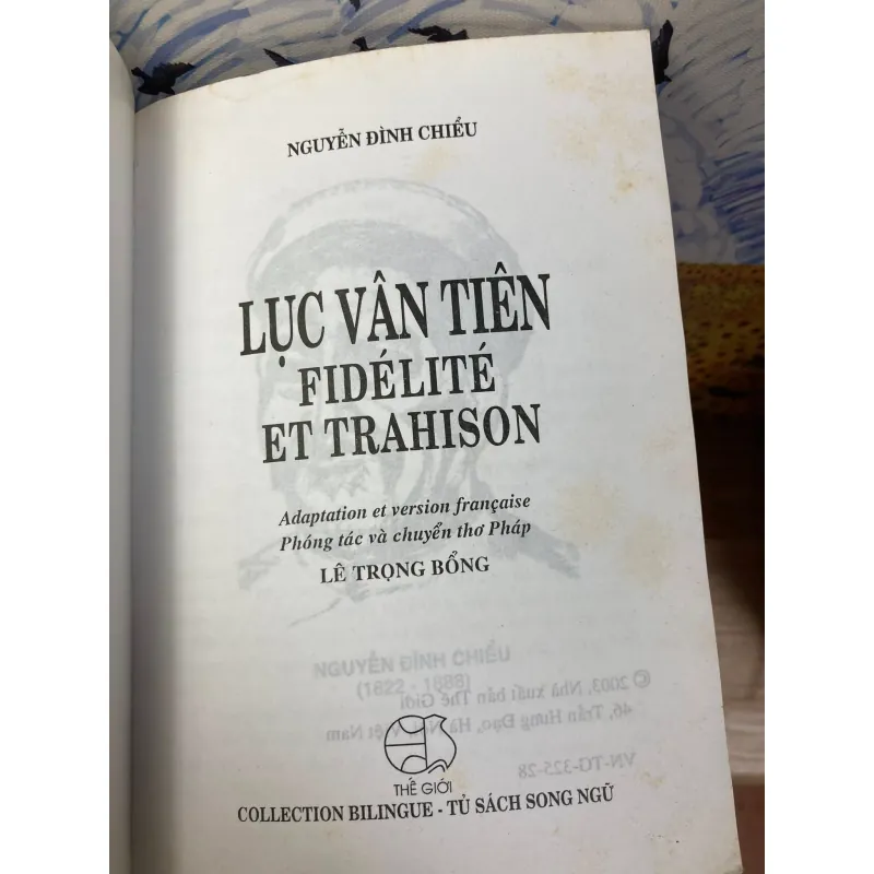Lục Vân Tiên - Nguyễn Đình Chiểu - Song Ngữ Việt - Pháp 1042862