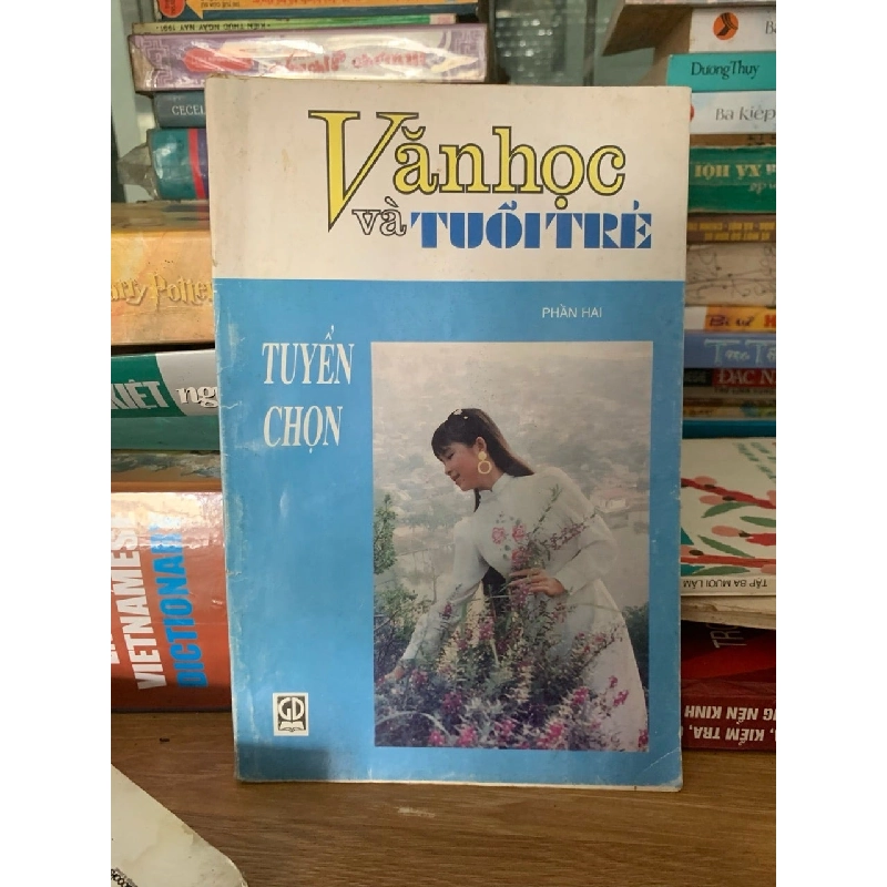 Văn học và tuổi trẻ phần 2 750669