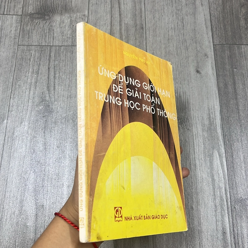 Ứng dụng giới hạn để giải toán trung học phổ thông. 2b3 527722