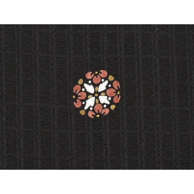 Áo nhỏ kích thước L - Hàng hiệu Authentic 875175