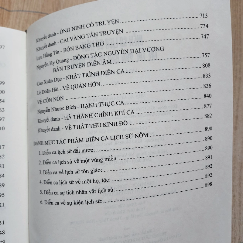 Diễn ca lịch sử nôm thể tài, văn bản và tác phẩm | Hoàng Thị Ngọ 504588